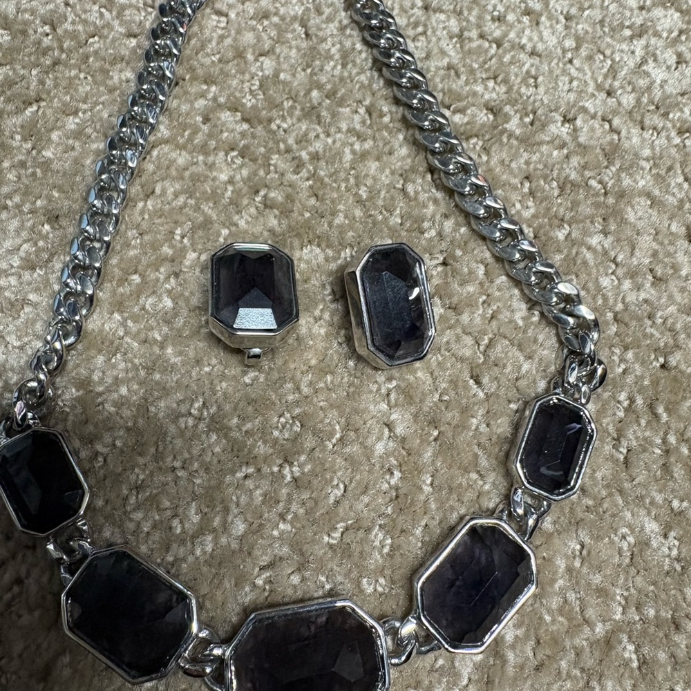 Anne Klein VTG Silver and Black Necklace Set